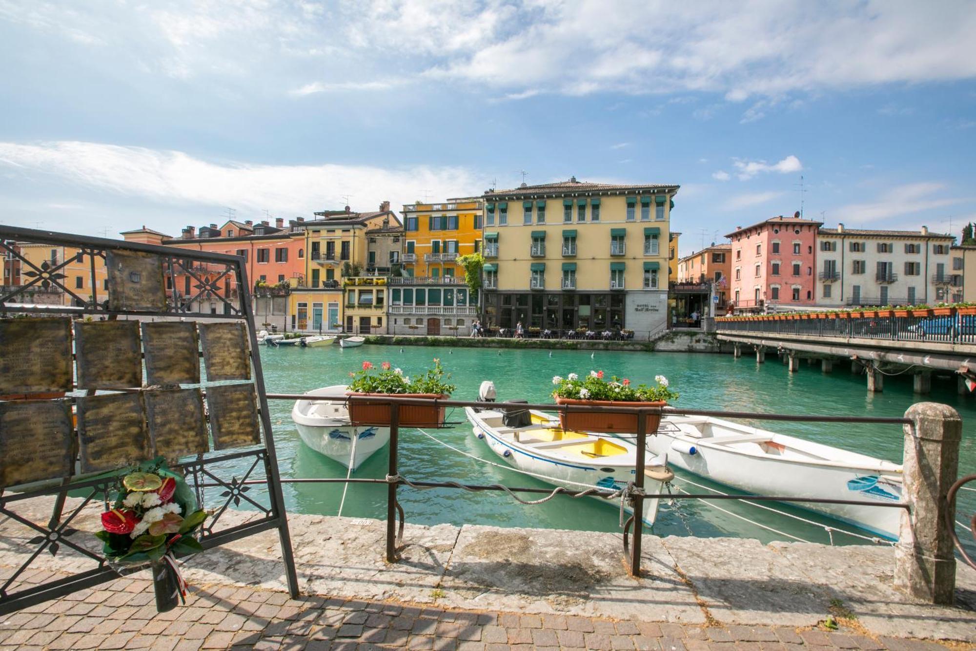 Casa Del Faro - Happy Rentals Peschiera del Garda Kültér fotó